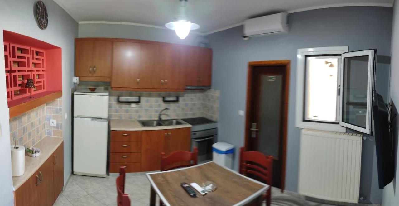 Anastasia Apartment Каламата Екстериор снимка